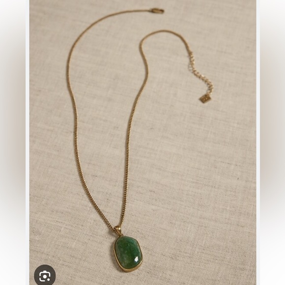 BANANA REPUBLIC Green Stone + Brass Pendant Necklace - Picture 3 of 6
